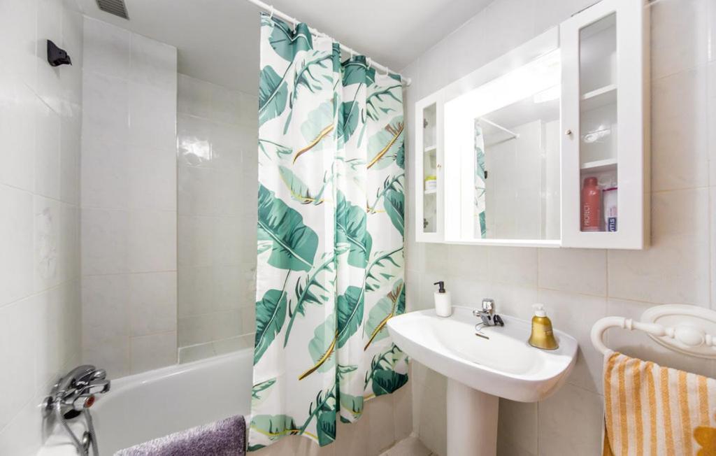 Stunning Apartment In Oropesa Del Mar Ngoại thất bức ảnh